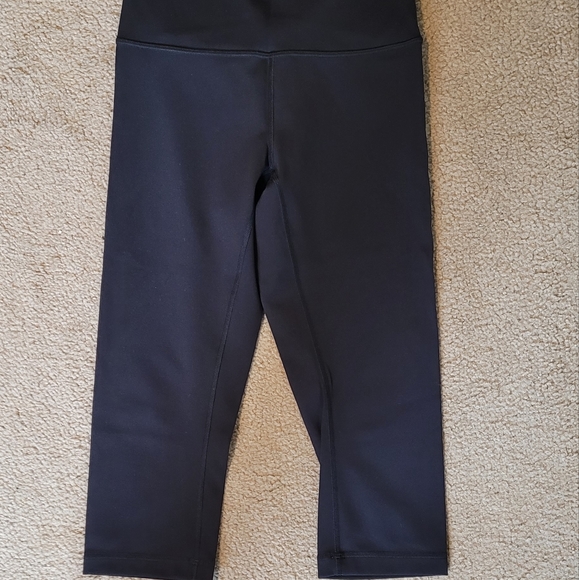 Lululemon wonder under cropped leggings - Picture 3 of 3